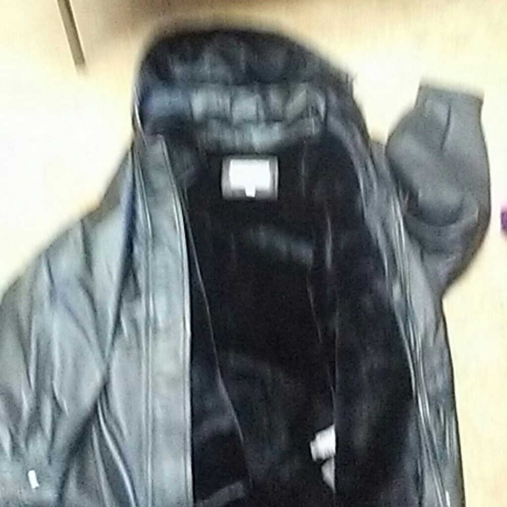Leather jacket like new has detachable liner and h